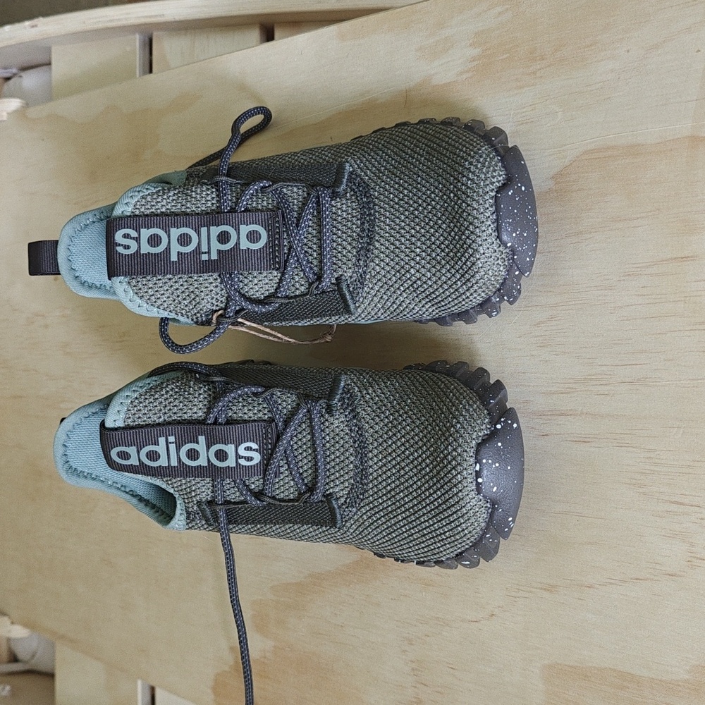 Adidas kids shoes tried on never worn